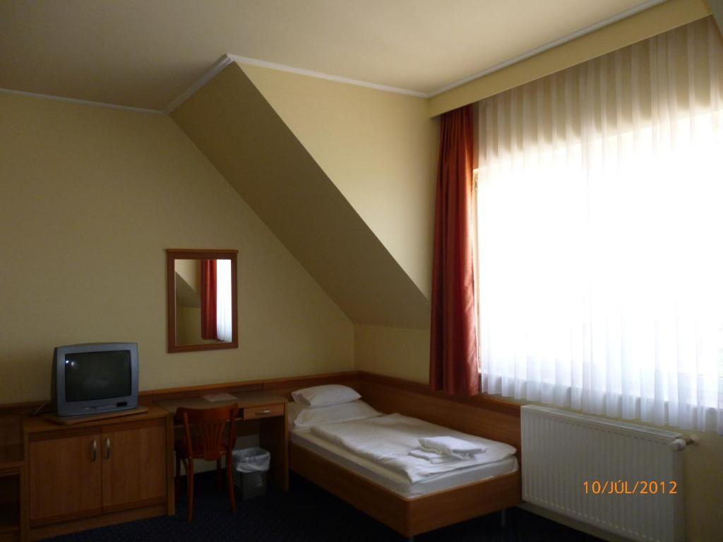 Hotel Paprika Hegyeshalom Zimmer foto